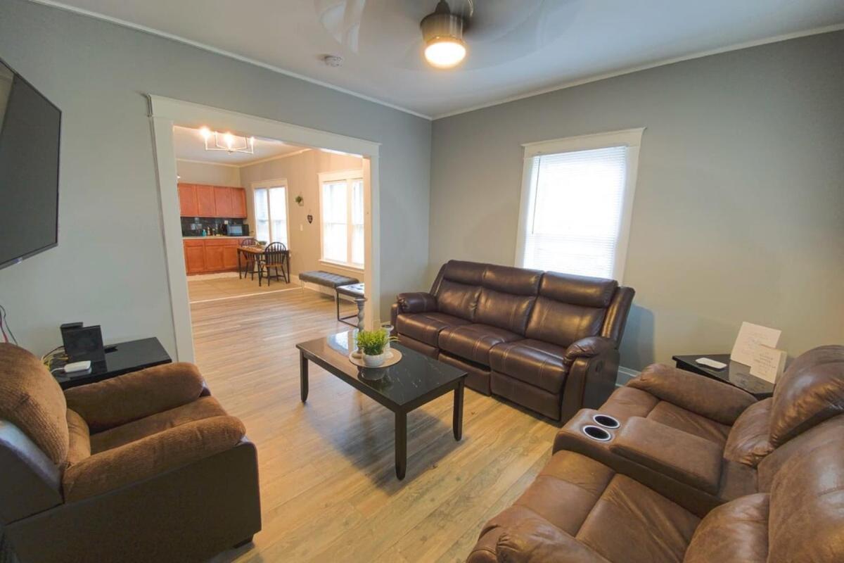 Large 6br, 2 Bath In * Niagara Falls