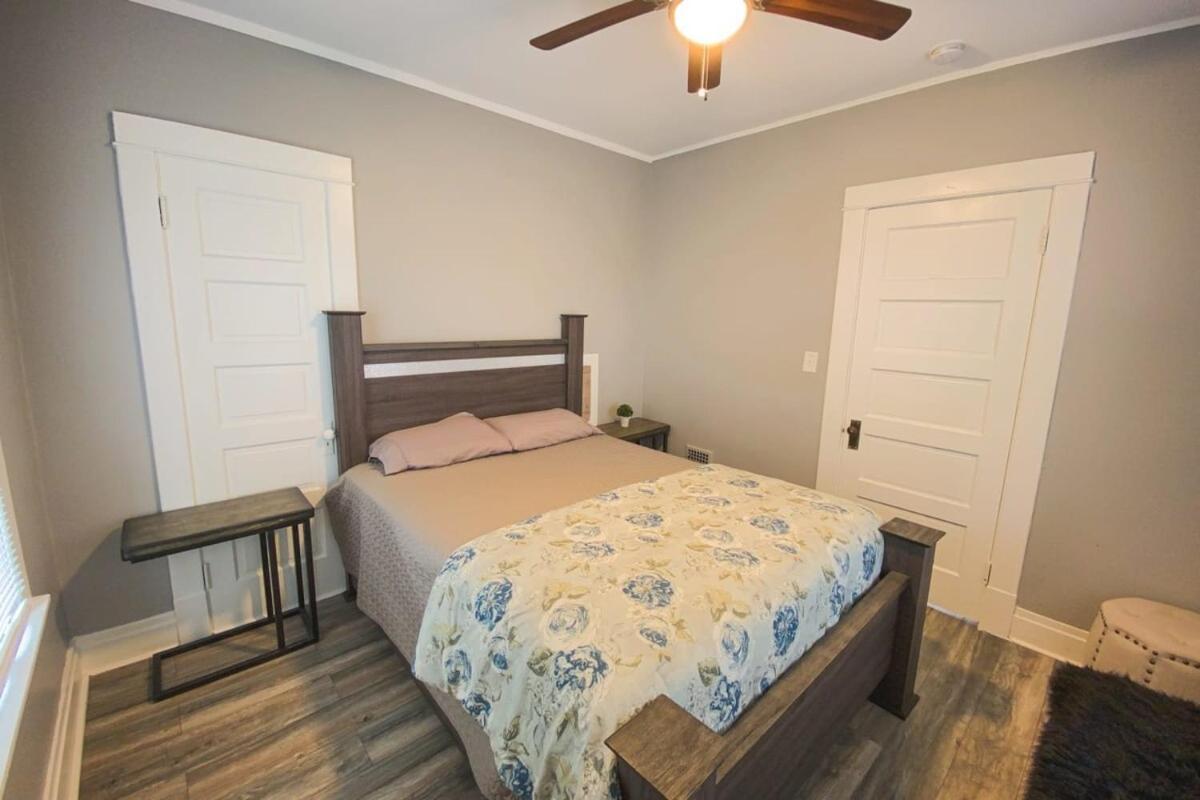 Holiday home Large 6br, 2 Bath In Niagara Falls