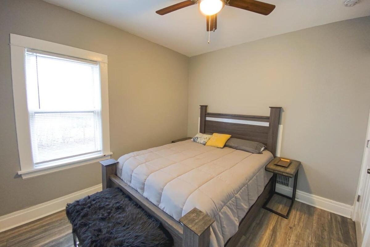 Holiday home Large 6br, 2 Bath In