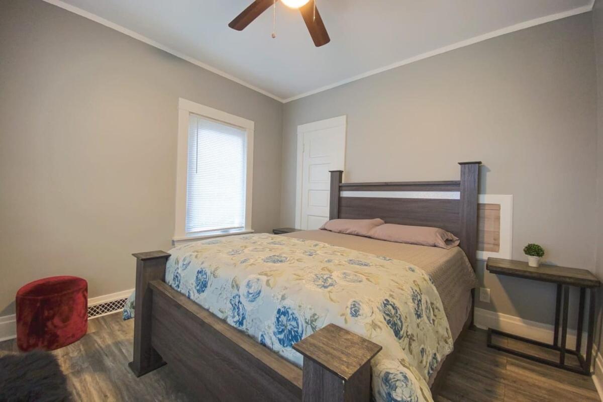 Holiday home Large 6br, 2 Bath In Niagara Falls